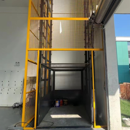 莆田导轨式升降机助力物流园破解运输难题